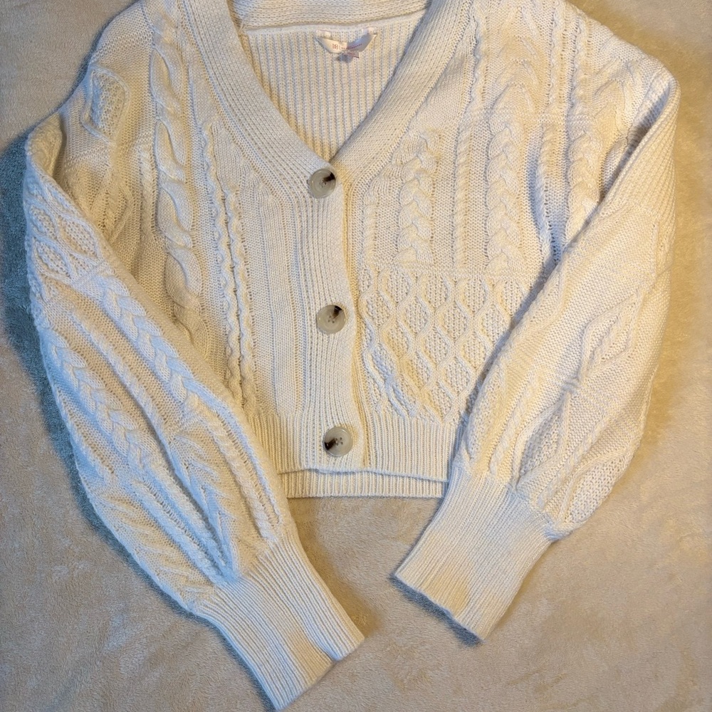 Women's Cream Cable Knit Sweater